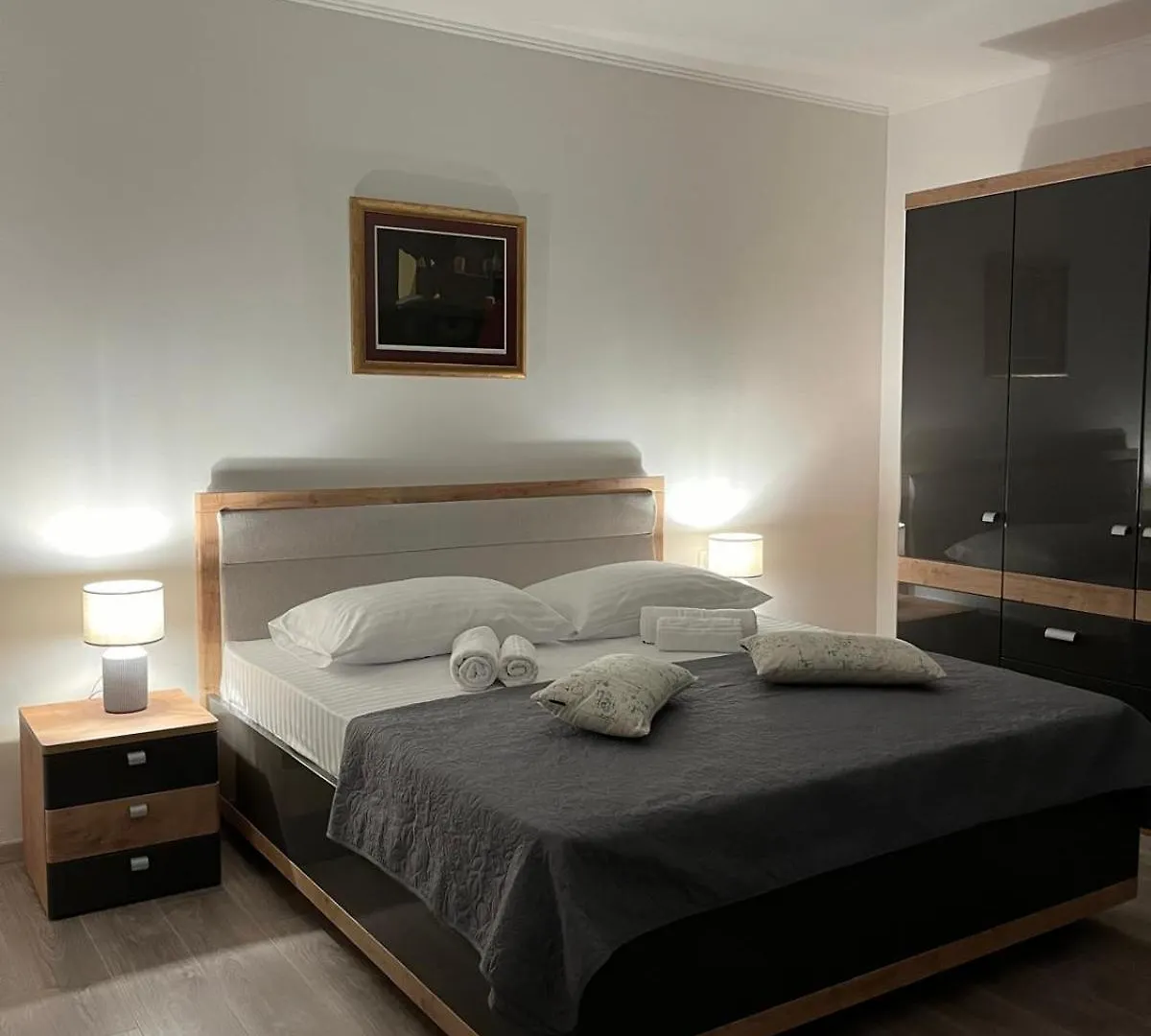 Apartmani Ostro Trogir Croatia