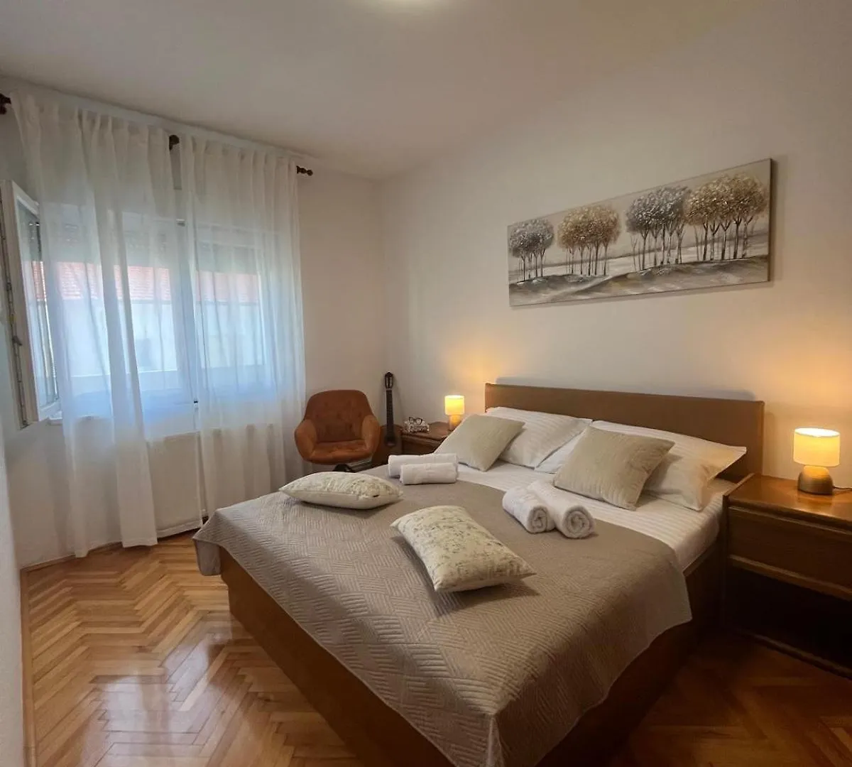 Apartmani Ostro 트로기르